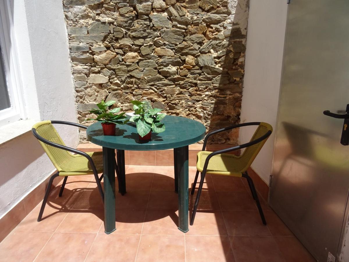 Piso En Centro Urbano De Puentedeume Con Terraza Exterior foto